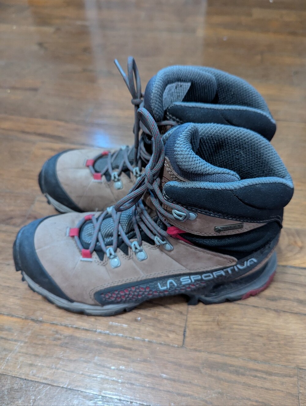 La Sportiva Nucleo Hiking Boots 6.5